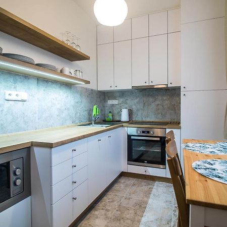 Apartman V Bytovem Dome Turnov Daire Dış mekan fotoğraf
