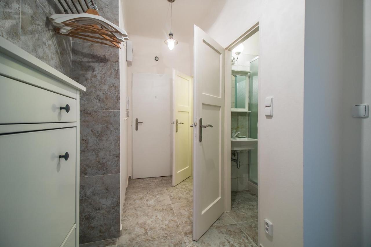 Apartman V Bytovem Dome Turnov Daire Dış mekan fotoğraf